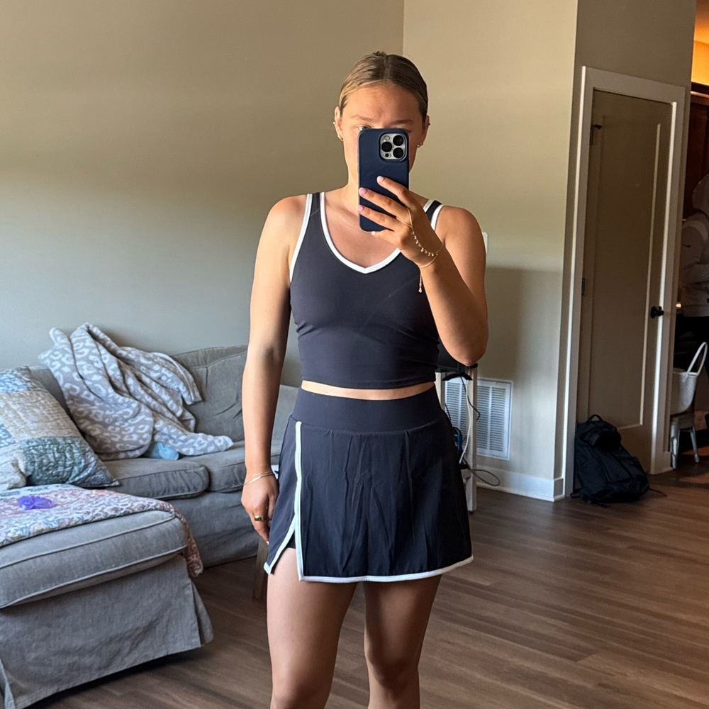 all in motion Everyday soft skort and V neck cropped tank